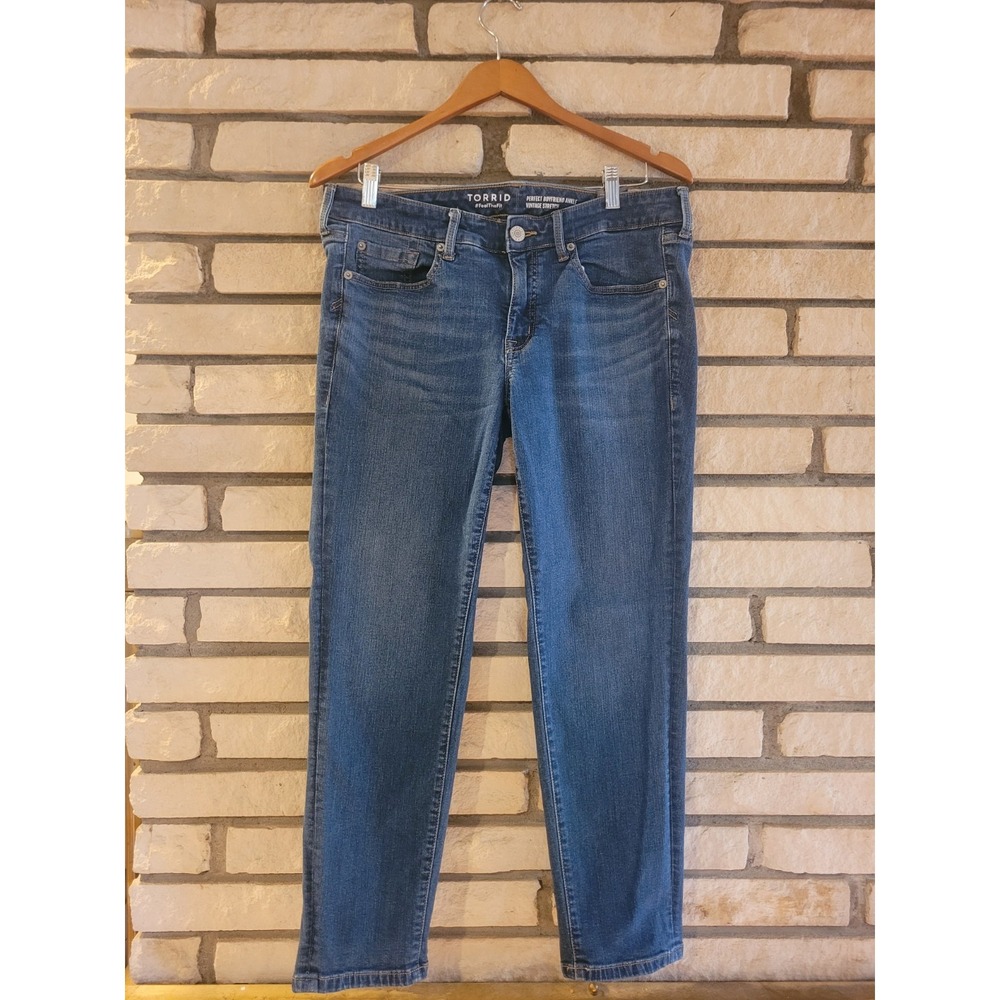 Torrid Perfect Boyfriend Ankle Jeans Womens 10R Blue Denim Vintage Stretch 3491